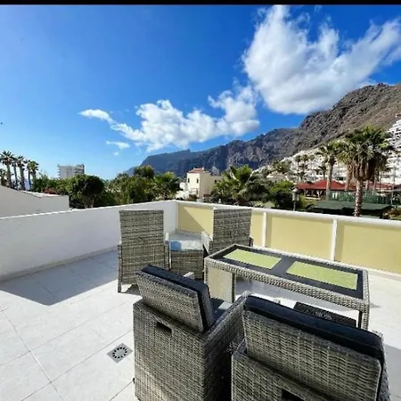 Hibisco بويرتو دي سانتياغو